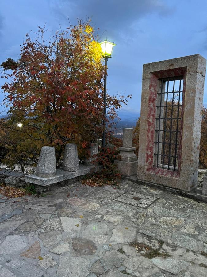 Casa Tia Modesta Es Una Calida Y Acogedora Casa Cabezas Bajas 외부 사진